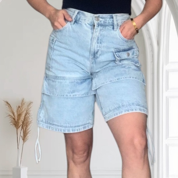 Trendy Light Blue Denim Cargo Shorts – Casual & Stylish - Picture 1 of 12